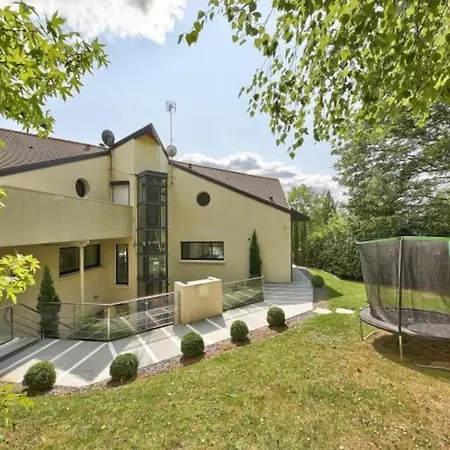 La Maison Hapsatousy * Saint-Nom-la-Breteche