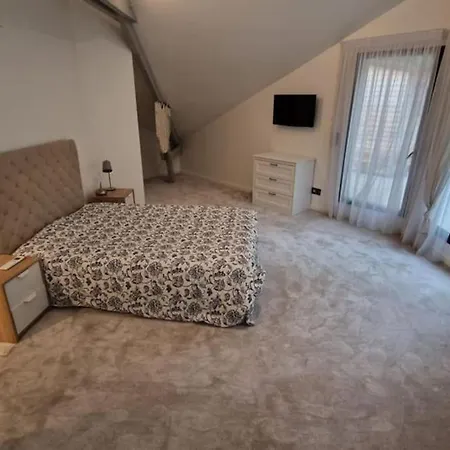 La Maison Hapsatousy Hotel *